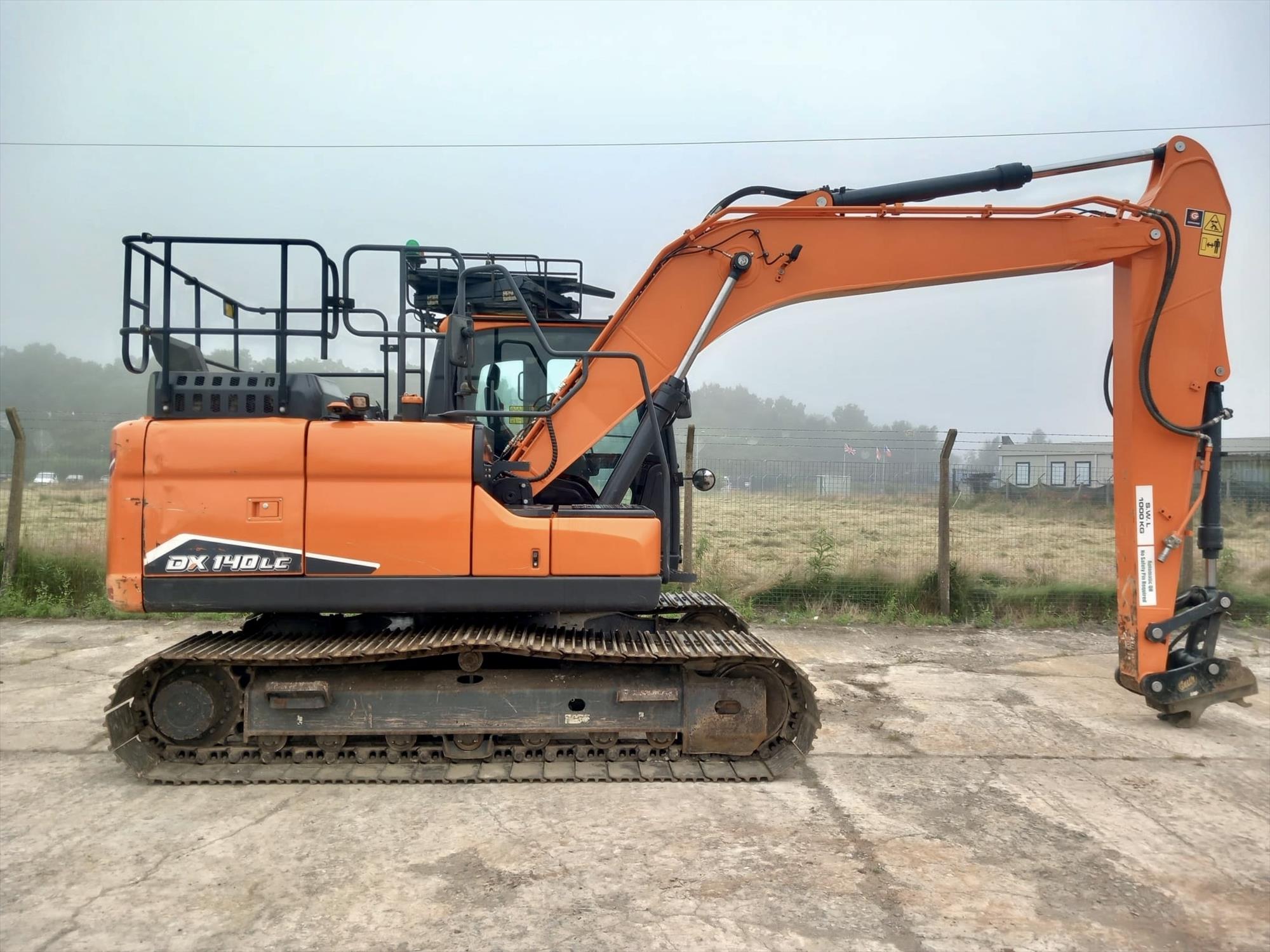 Develon DX140LC-7