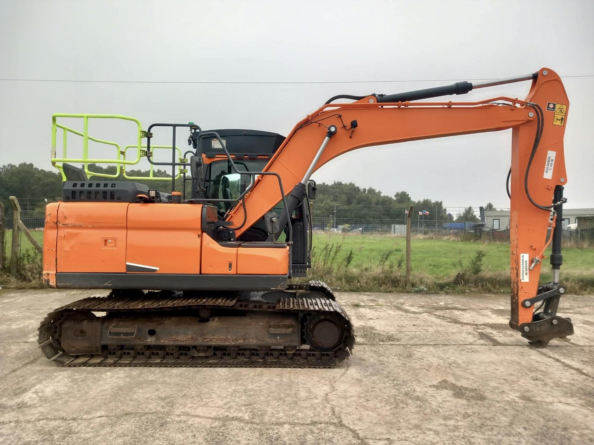 Develon DX140LC-7