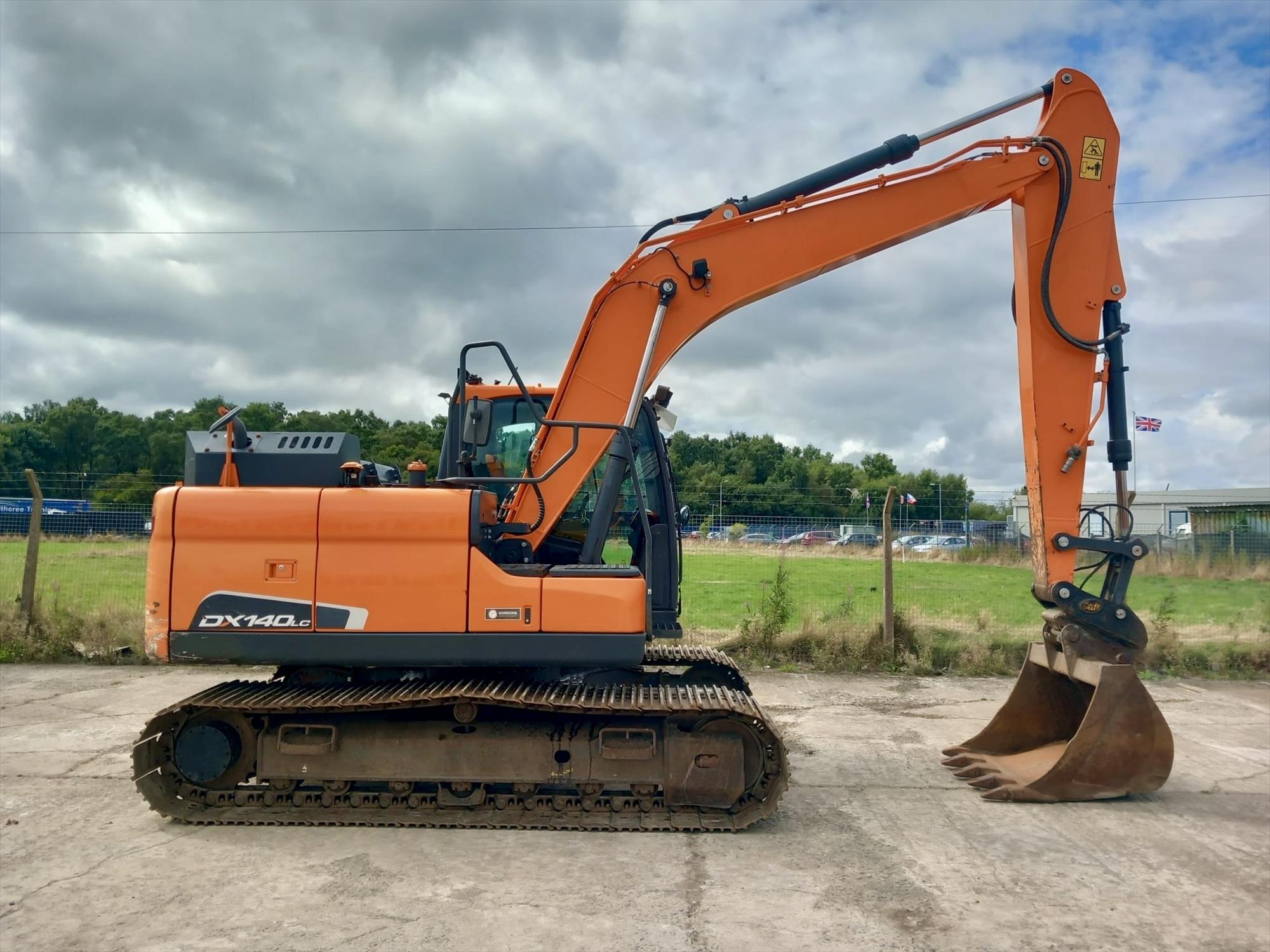 Develon DX140LC-5