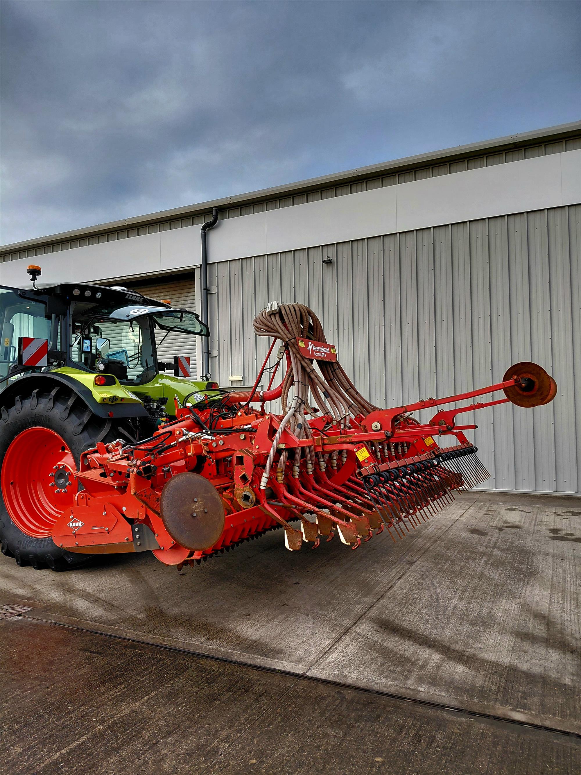Kuhn HR4004