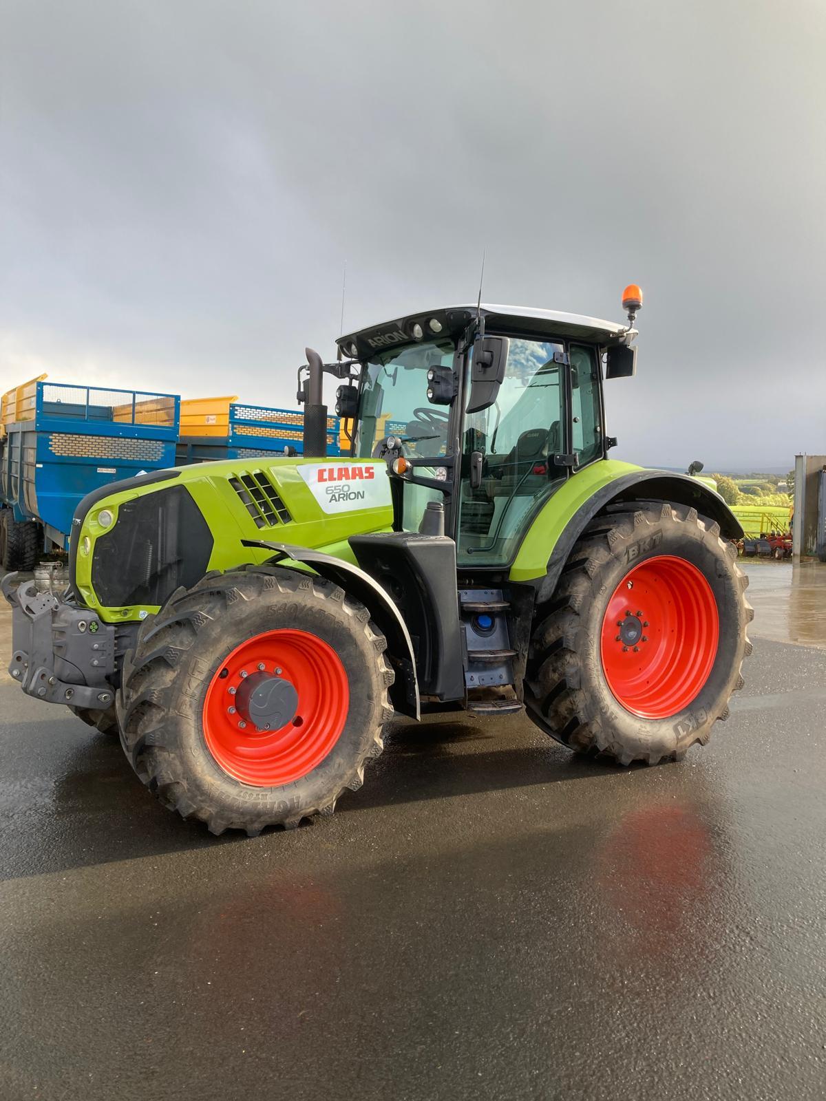 Claas ARION 650